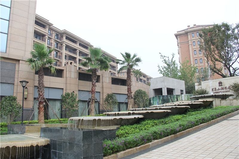 山湖花园.jpg 山湖花园.jpg